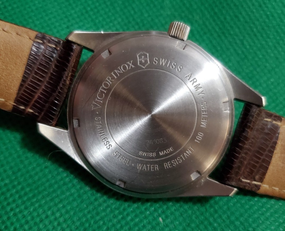 40mm Mens Victorinox 241083 Garrison Swiss Army Watch
