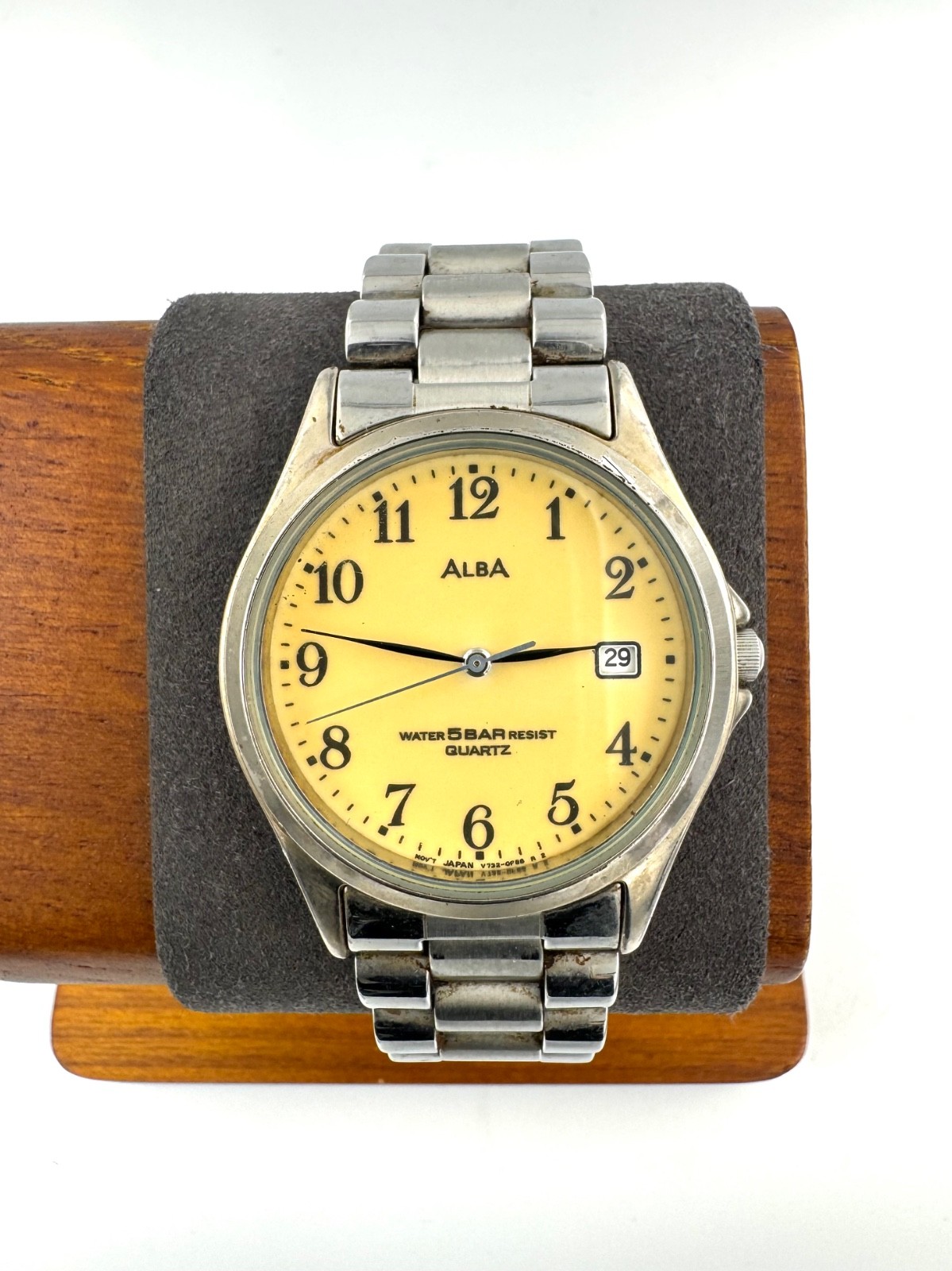 seiko alba 33mm Men Quartz Watch New Battery working V732-0D10 f2872