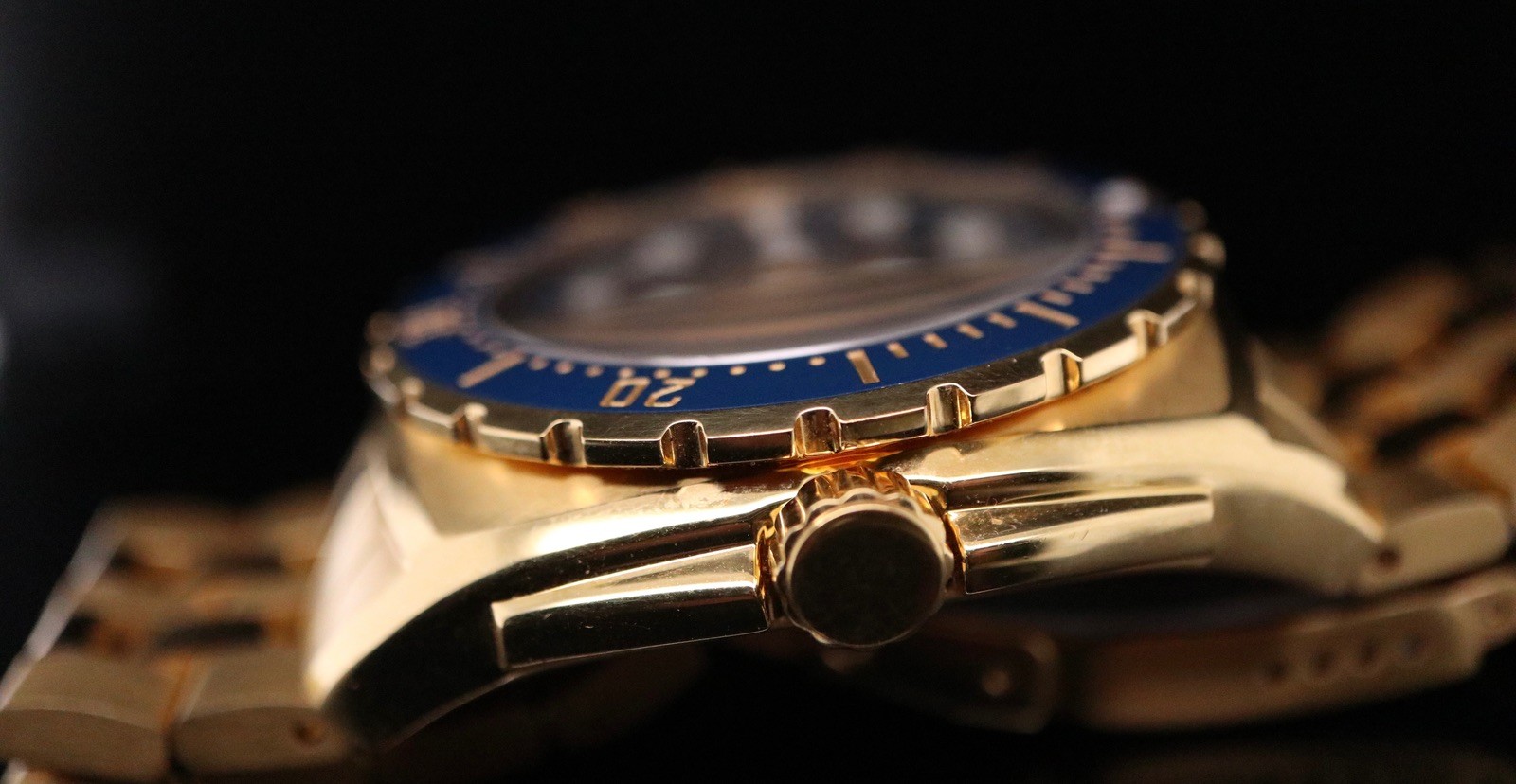 Authentic Adina Amphibian Automatic Gold Plated 42mm Wristwatch CT114 G6XB Boxed