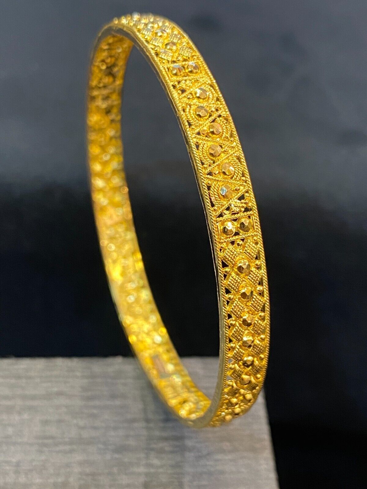 Gorgeously Dubai Handmade 6.40MM Bangle Bracelet In 916 Solid 22K Yellow Gold