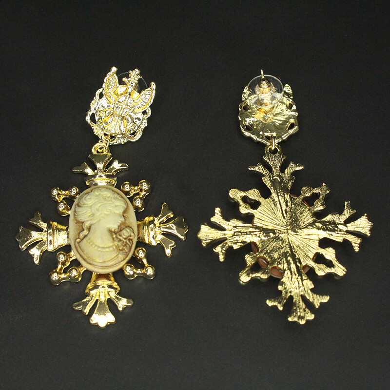 Baroque Alloy Resin Portrait Earrings Women Retro Palace Style Artistic Earrings