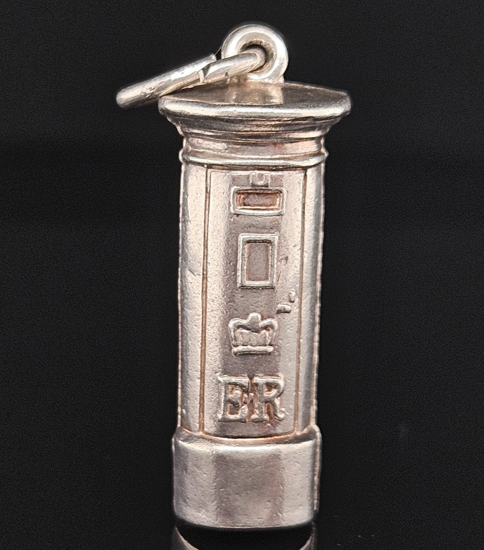 Sterling Silver BRITISH ROYAL MAIL PILLAR BOX Charm Pendant 3D Postage Vintage