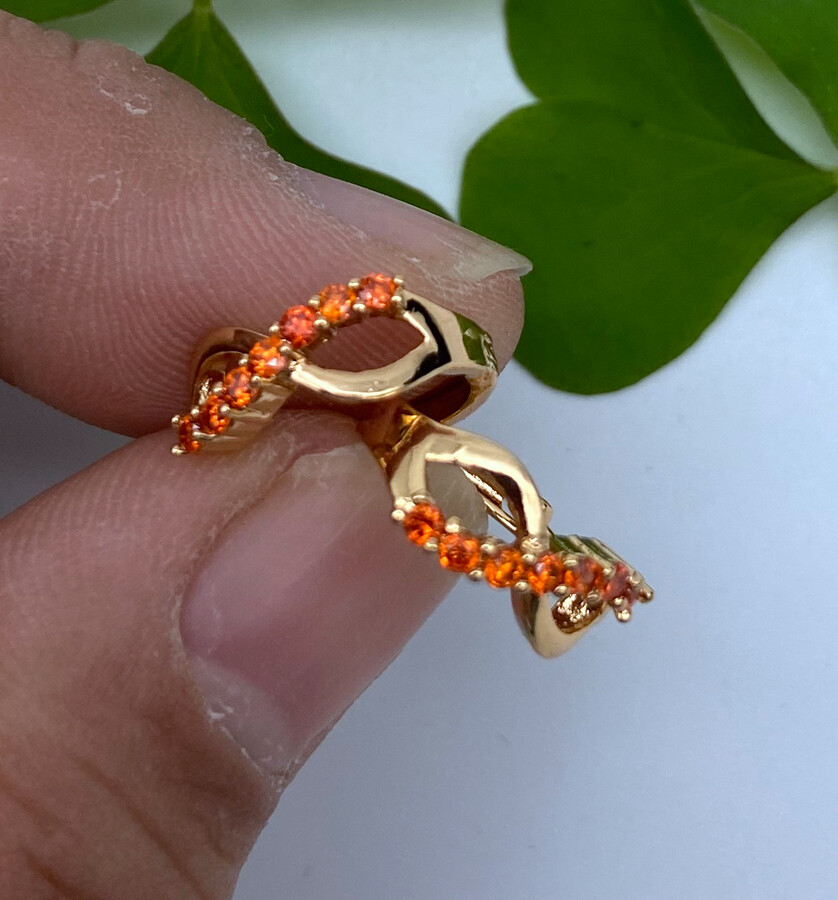 9K GOLD white Red CRYSTAL SOLID LADY GIRLS Petite HOOP SLEEPER EARRINGS 2