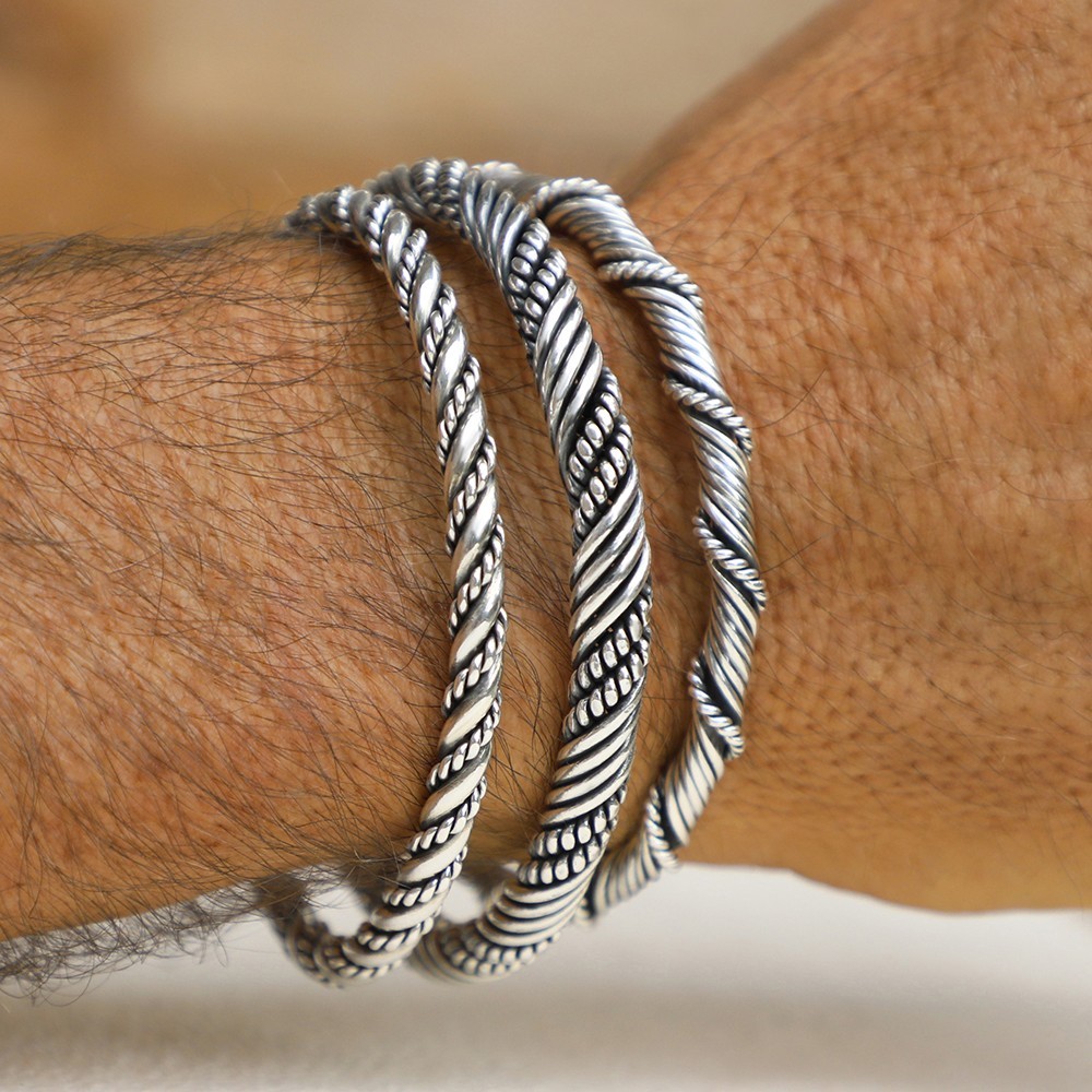 Impressive High-Quality Cuff Bracelets made of Solid 925 Sterling Silver.