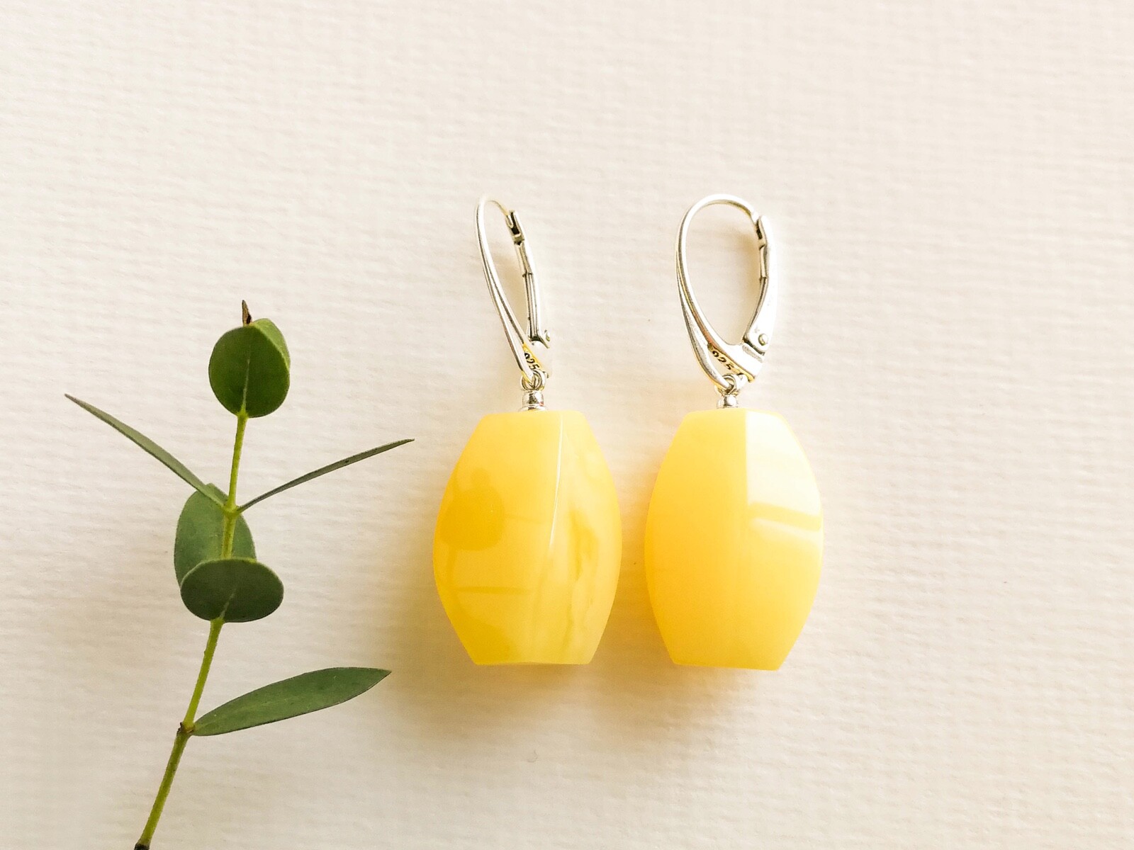 Natural Baltic Amber TORVELA Earrings thick cut shape matt yellow silver 1,57in