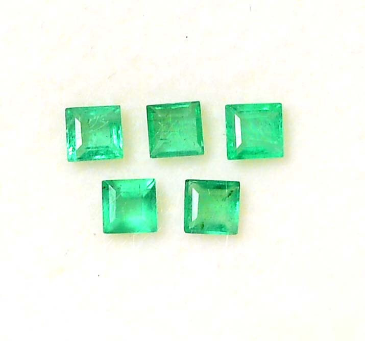 Natural Emerald Square Cut 2.50 mm To 3×3 mm 0.63 CTS Lot 05 Pcs Loose Gemstone