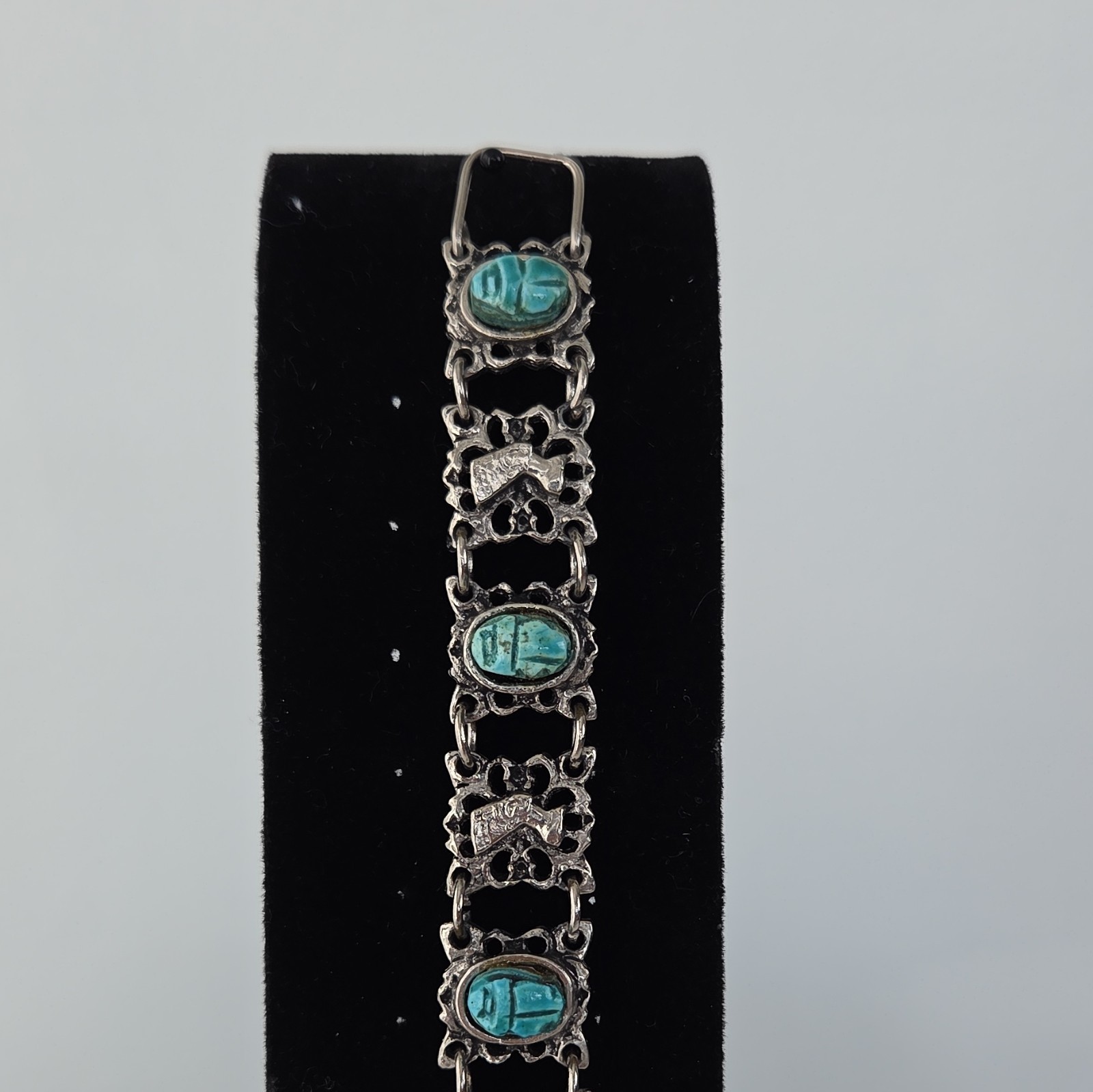 Vintage Egyptian Bracelet Oval Bezel Turquoise 5-Stone Hook Closure. 8 in long