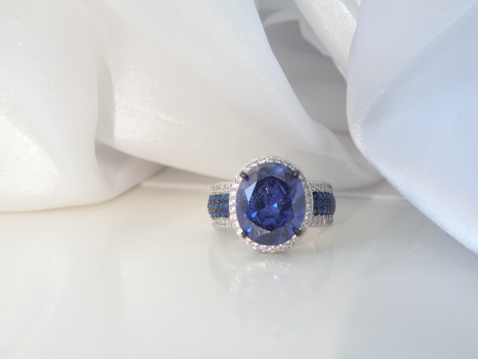 Sterling Silver 925 Lab Created Tanzanite CZ Blue Spinel Halo Ring Size 6