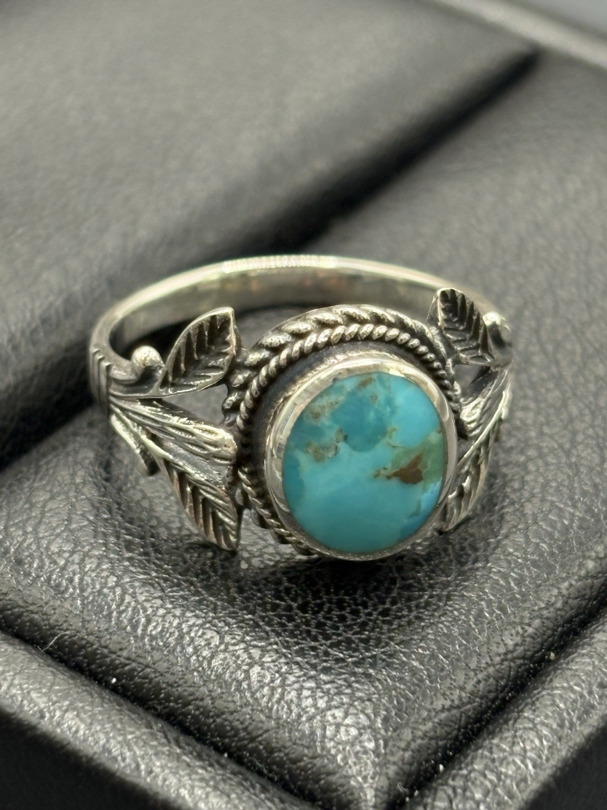 New Condition Sterling Silver Turquoise Plant Botanical Oshank Ring Size 7 E11