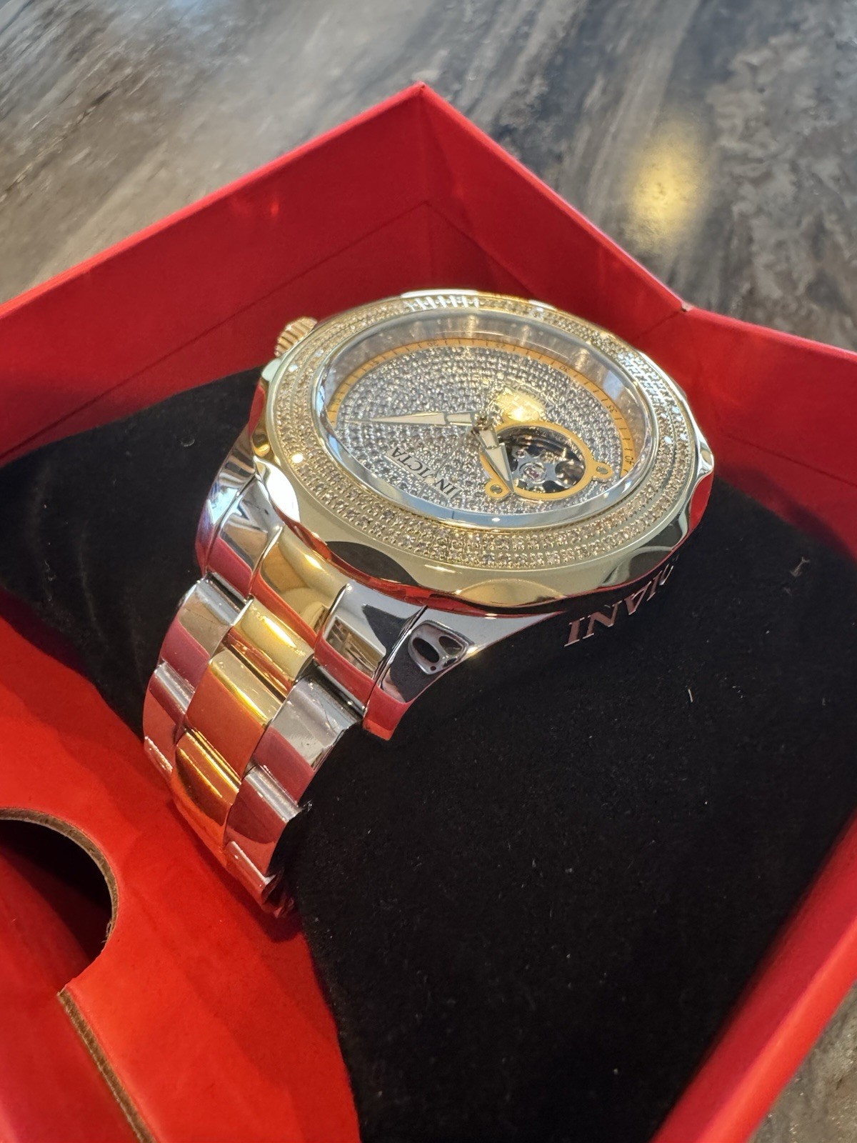 Invicta Grand Diver 2.05 Carat Diamond Automatic Men’s Watch – 47mm (27739) New!