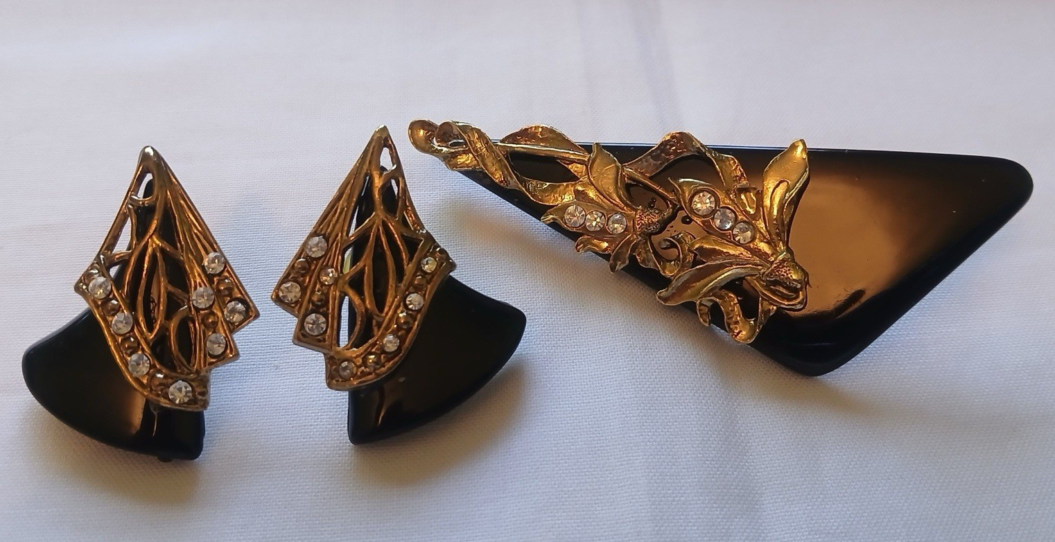 Vintage ART Deco Style Black & Gold Tone Rhinestone Set Earrings & Brooch