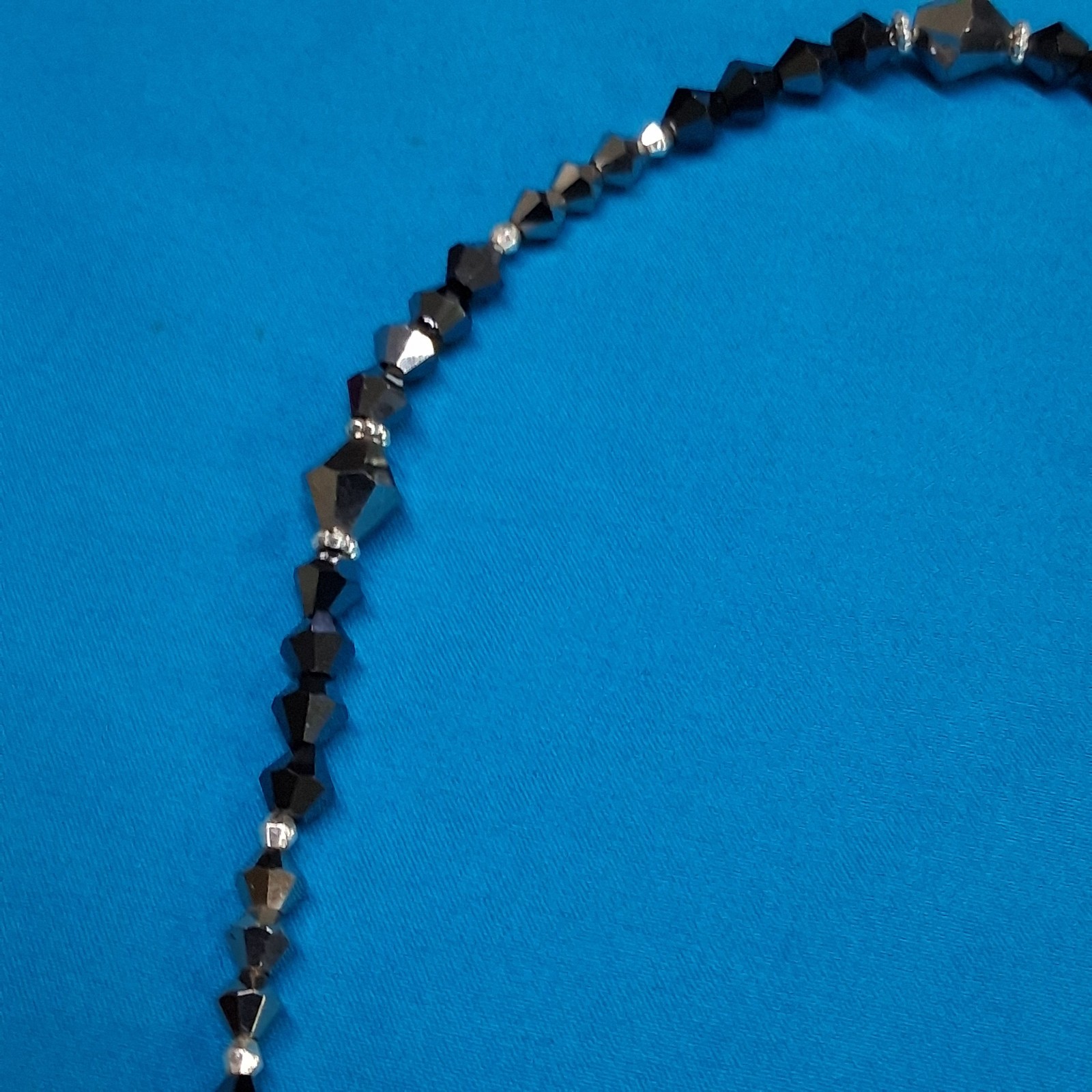 Chico’s Dangling Chandelier Pendants Faceted Bead Lobster Clasp Necklace