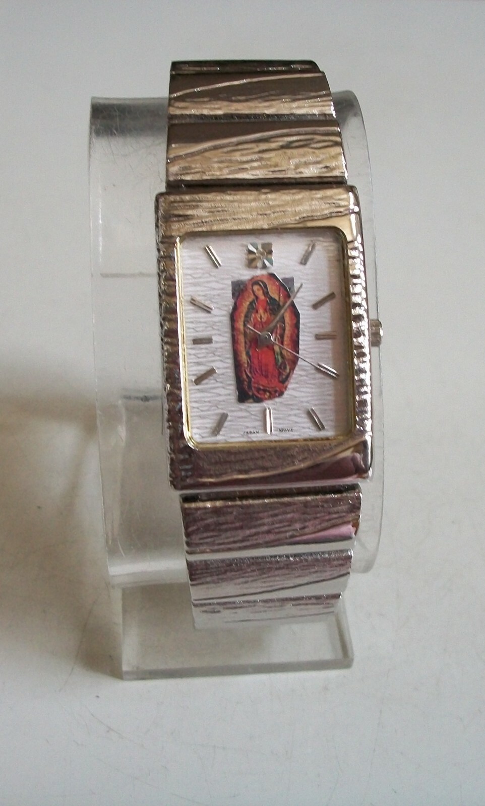 MEN’S SILVER FINISH NUGGET STYLE VIRGIN MARY GUADALUPE FASHION WATCH
