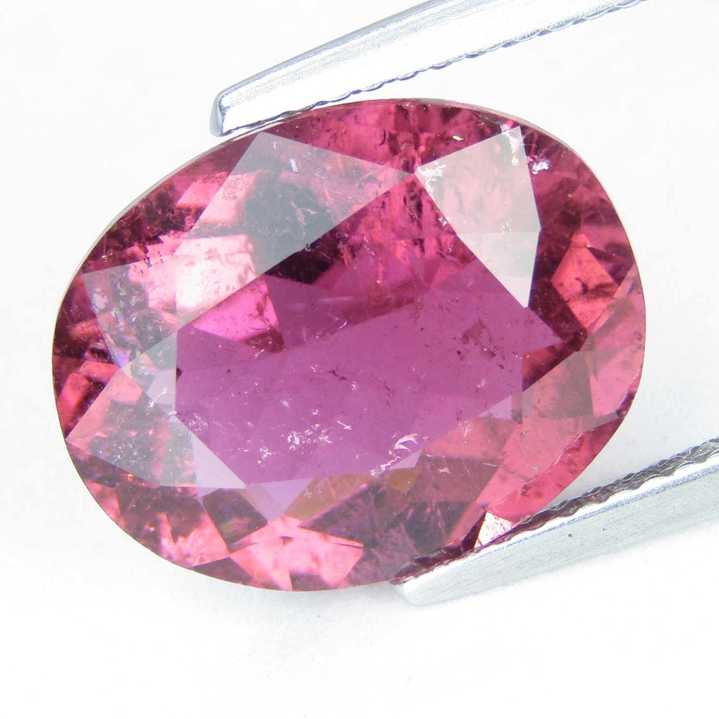 6.90Cts Classic Natural Pink Tourmaline 14.2×11.5×6.4mm Oval Cut Loose Gemstone