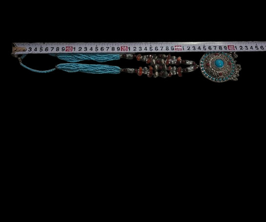 Classic Vintage Women’s Necklace Made of Beads, aluminum And Gemstones