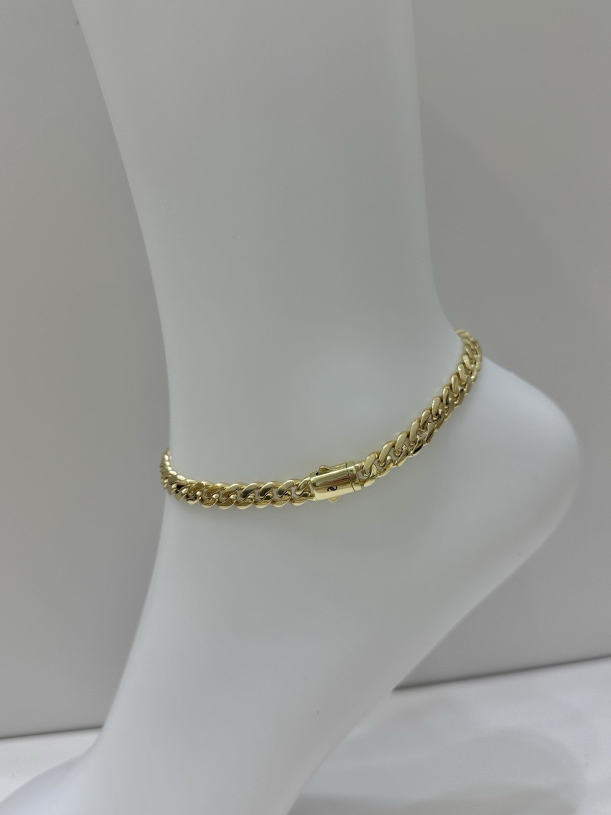 Cuban Link Chain Anklet with Box Closure high quality size 9.5in