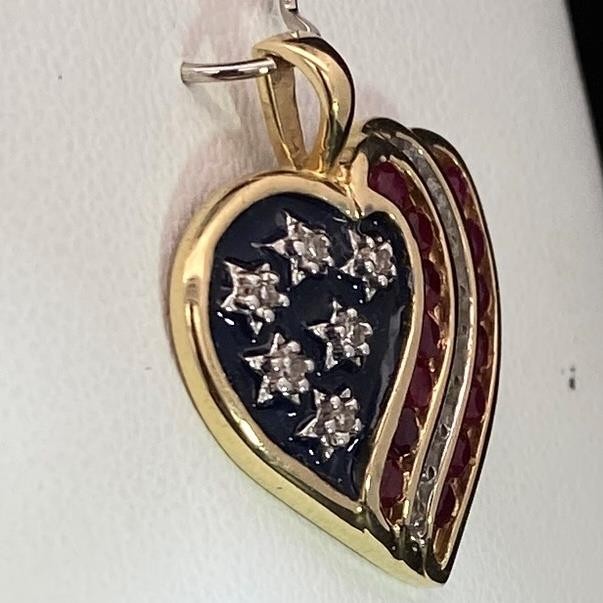 14k Yellow Gold Heart Flag Diamond Accent Charm Pendant C173
