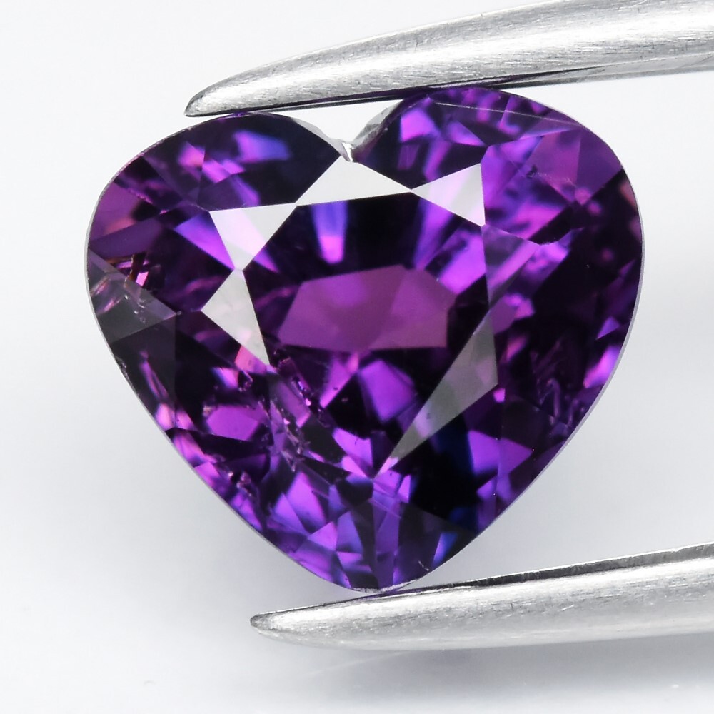 💎 1.29ct Heart Natural Blue Purple Sapphire – Unheated, Mozambique Gem