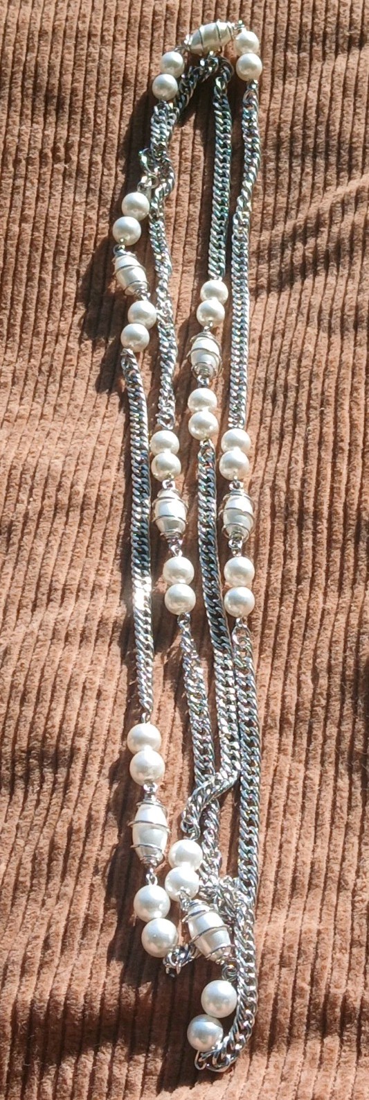 Vintage High Quality Chain Faux Pearl Necklace 24″ Nice