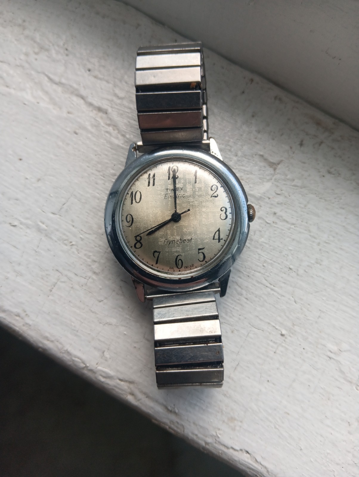 Vintage Timex Electric Dynabeat Watch Needs Battery