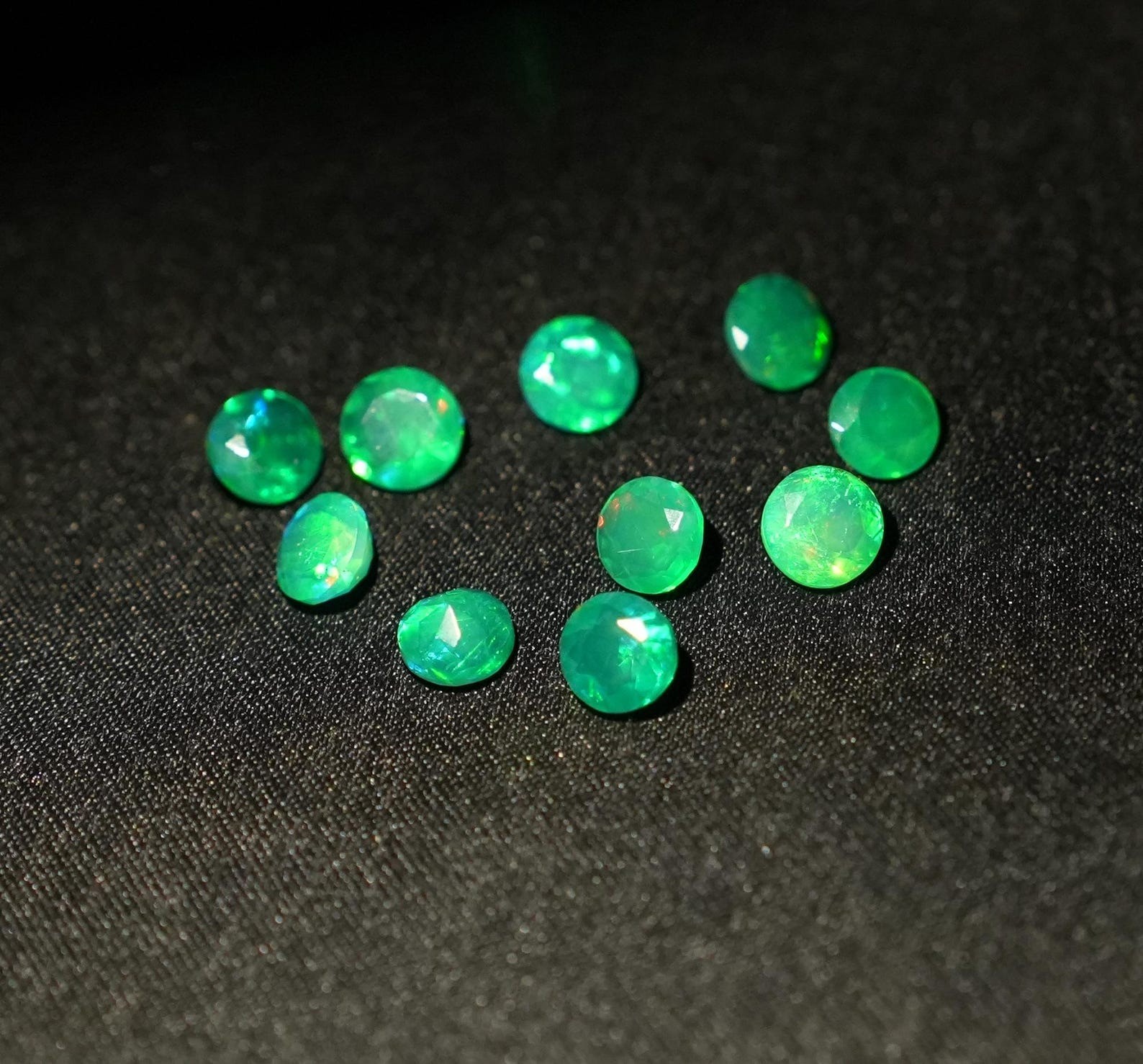 Natural Green Ethopian Opal Round Faceted Cut 3mm To 10mm Loose Gemstone
