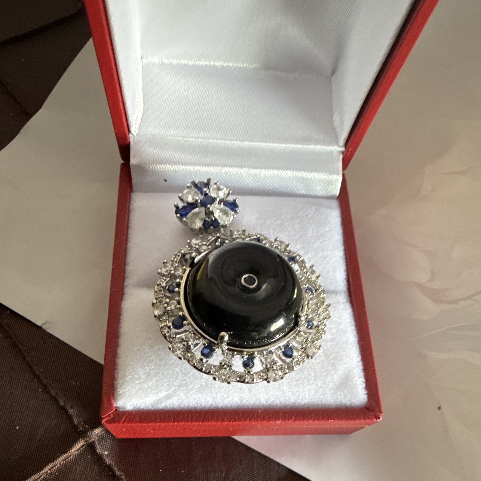 Silver Tone Black round Onyx pendant- Brandnew