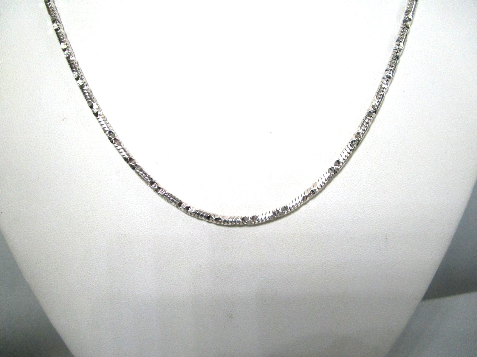 Milor 2.6mm Diamond Cut Snake Sterling 30″ Chain Italy 31 Gr