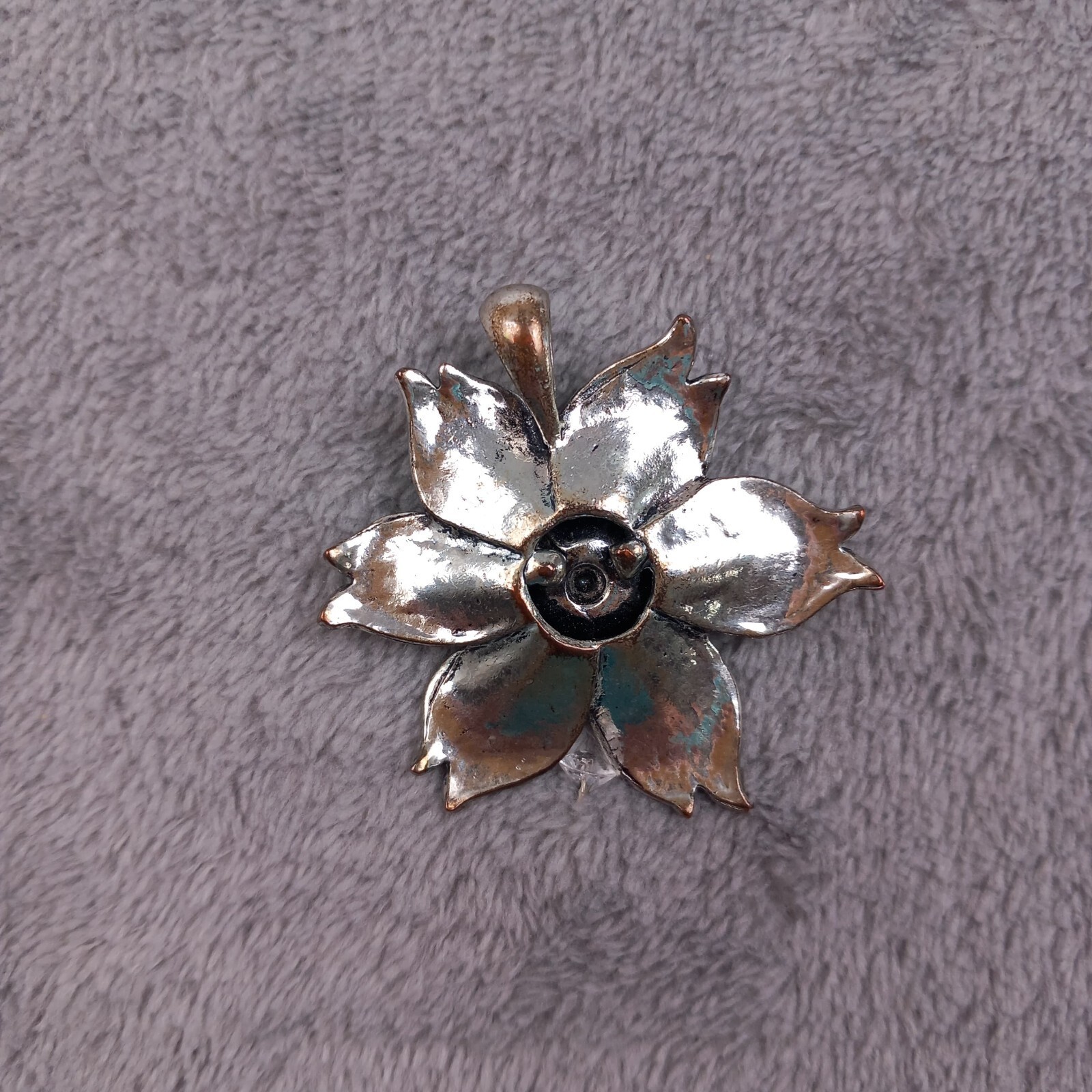 Unbranded Silver Red Rhinestone Flower Lotus Pendant Charm Vintage Y2K One Size