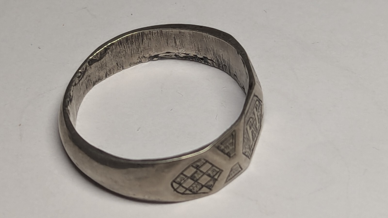 VINTAGE PP PHILIPPINES RING SIZE 9 1/2 SWEETHEART TRENCH ART
