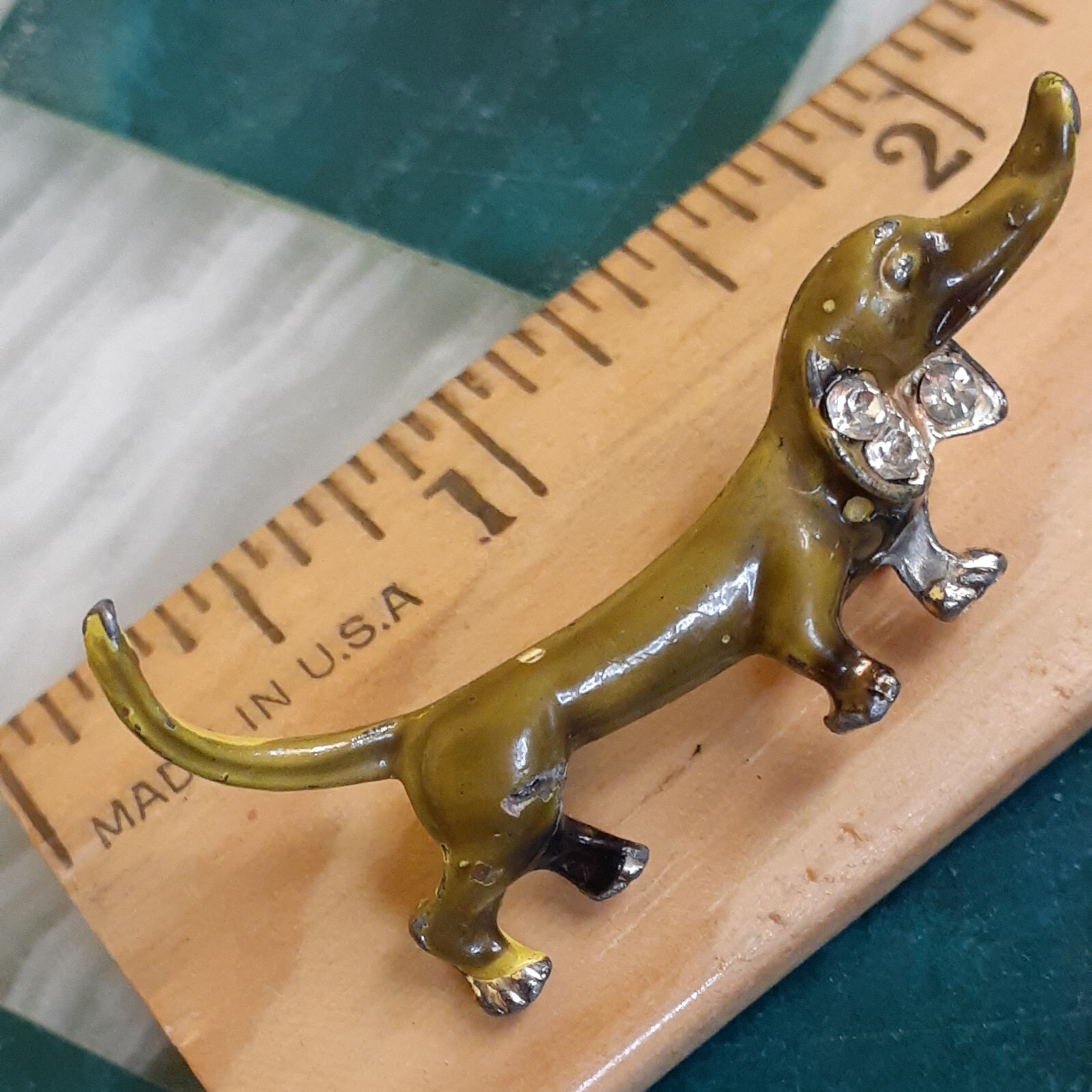 Dachshund Brooch 1.5″ Inch Metal and Enamel Dog Pin Costume Jewelry