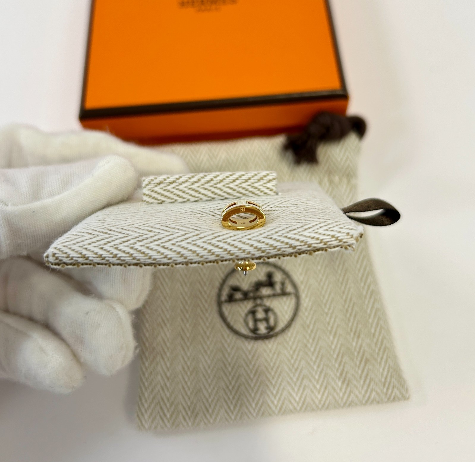 Hermès Mini Pop H Earrings & Clic H Bracelet Blanc White Gold Plated Set NEW