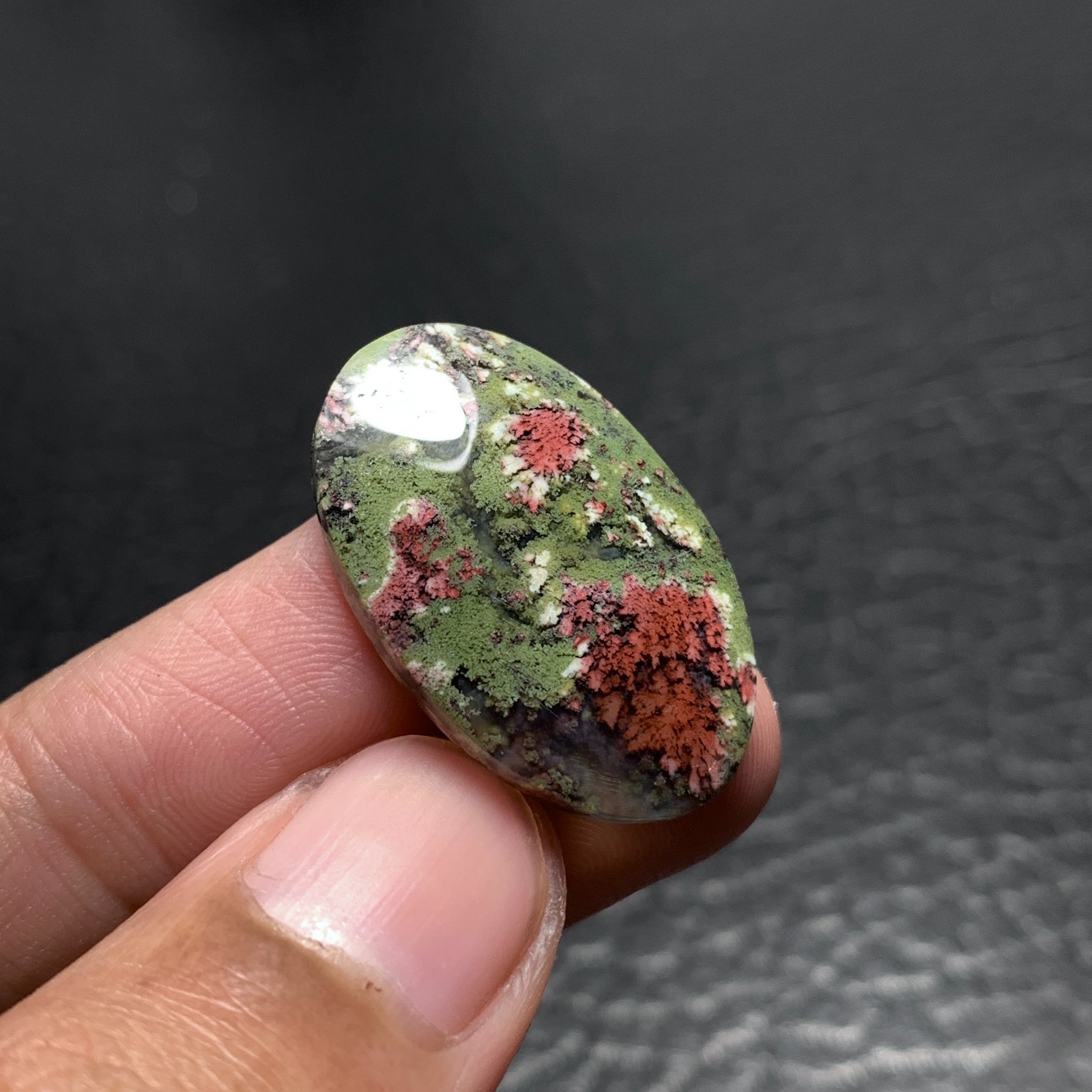 Moss Plume Agate Cabochon 28x17x5.5mm High Quality 18 ct