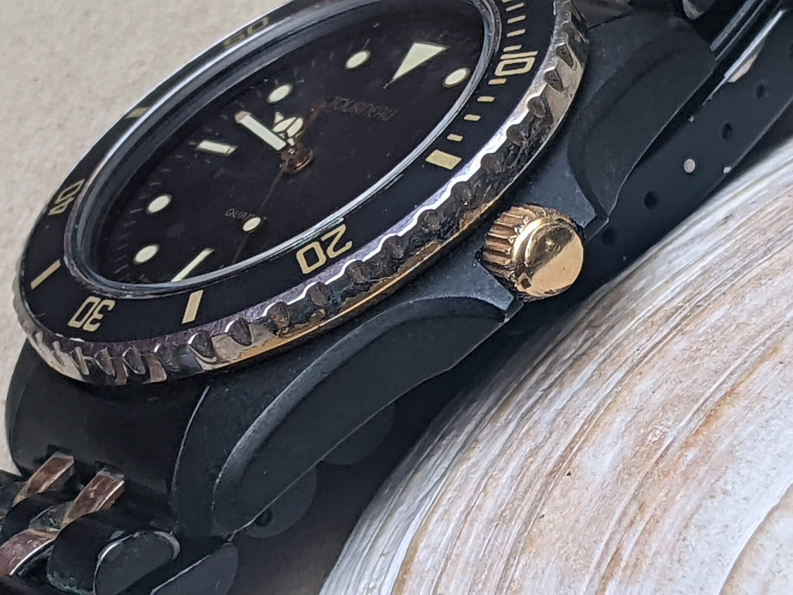 Vintage Tourneau 20 ATM Diver w/PVD Coated Monnin Case,ESA 555.111 Mvmt,Serviced