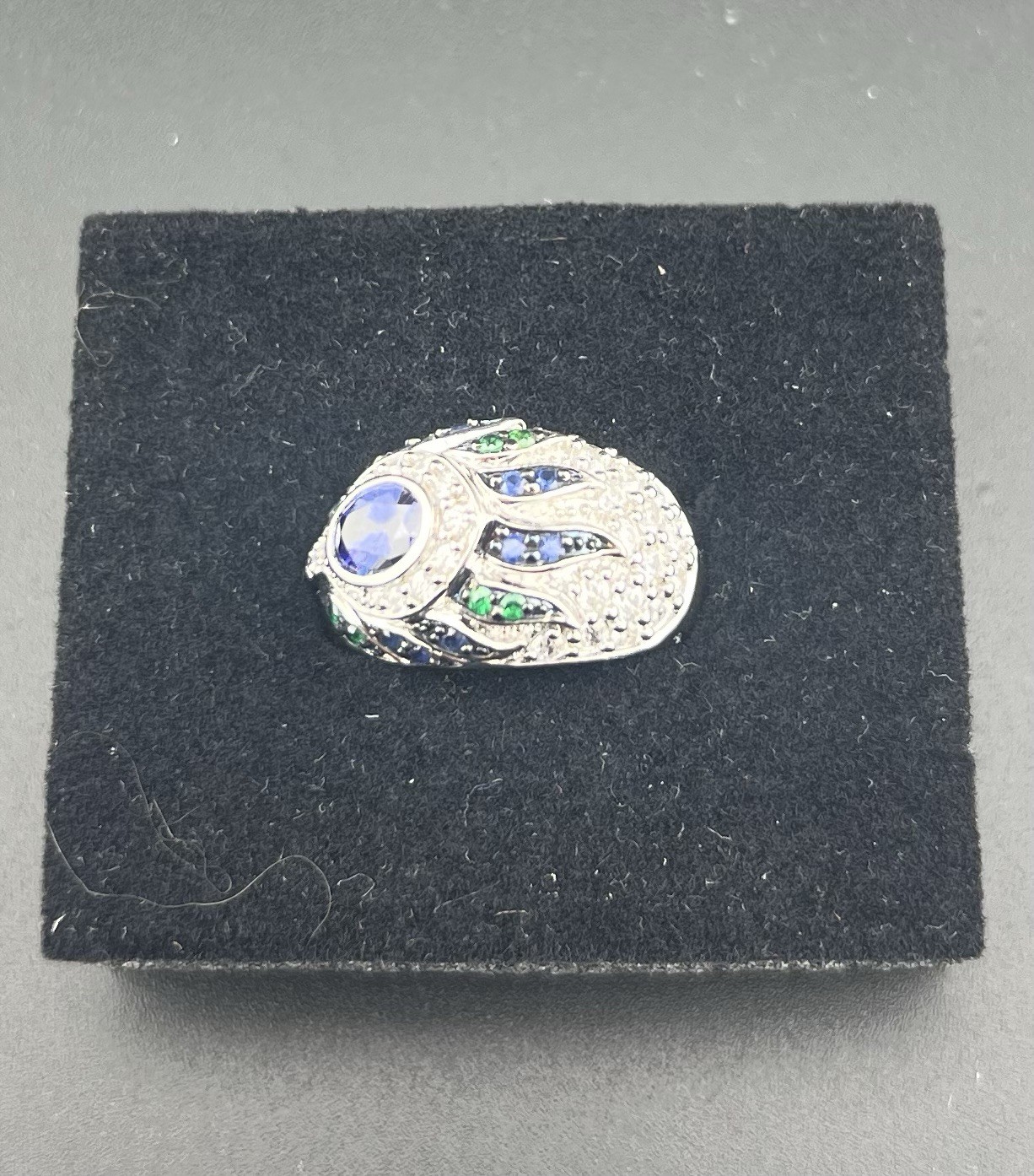 Victoria Wieck Sterling Silver 925 Dark Blue Stone With Crystals Size 9 Ring