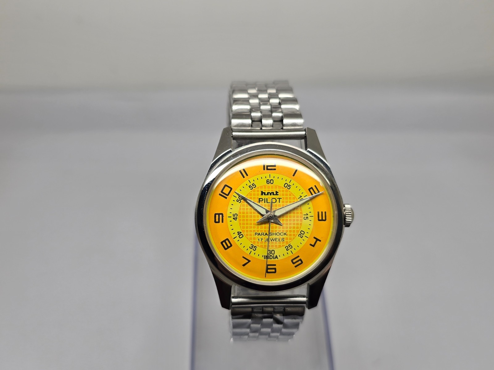 Vintage Hmt Pilot Yellow Dial 17 Jewels Mechanical hand winding Transparent Back