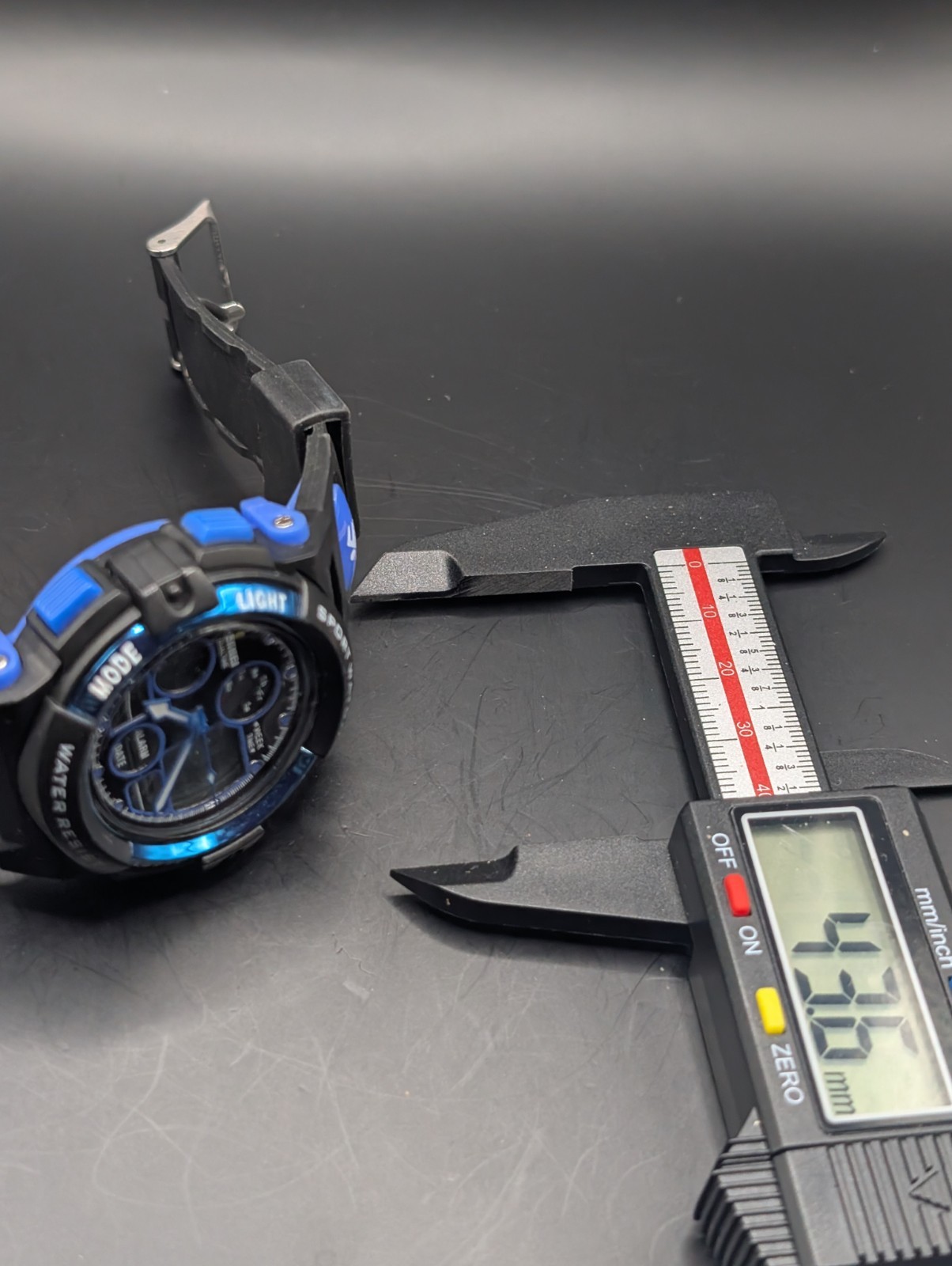 Skmei Sport Blue Black Watch New Battery Unisex 44mm