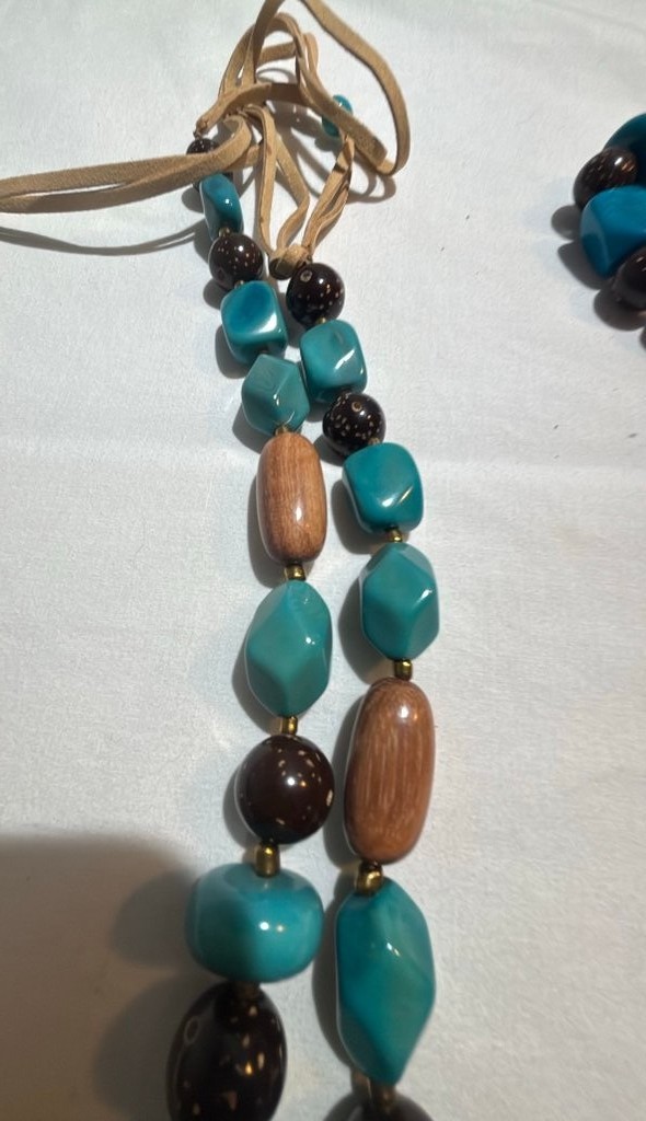 Tagua by Songa Handcrafted Necklace and Bracelet Set NWT