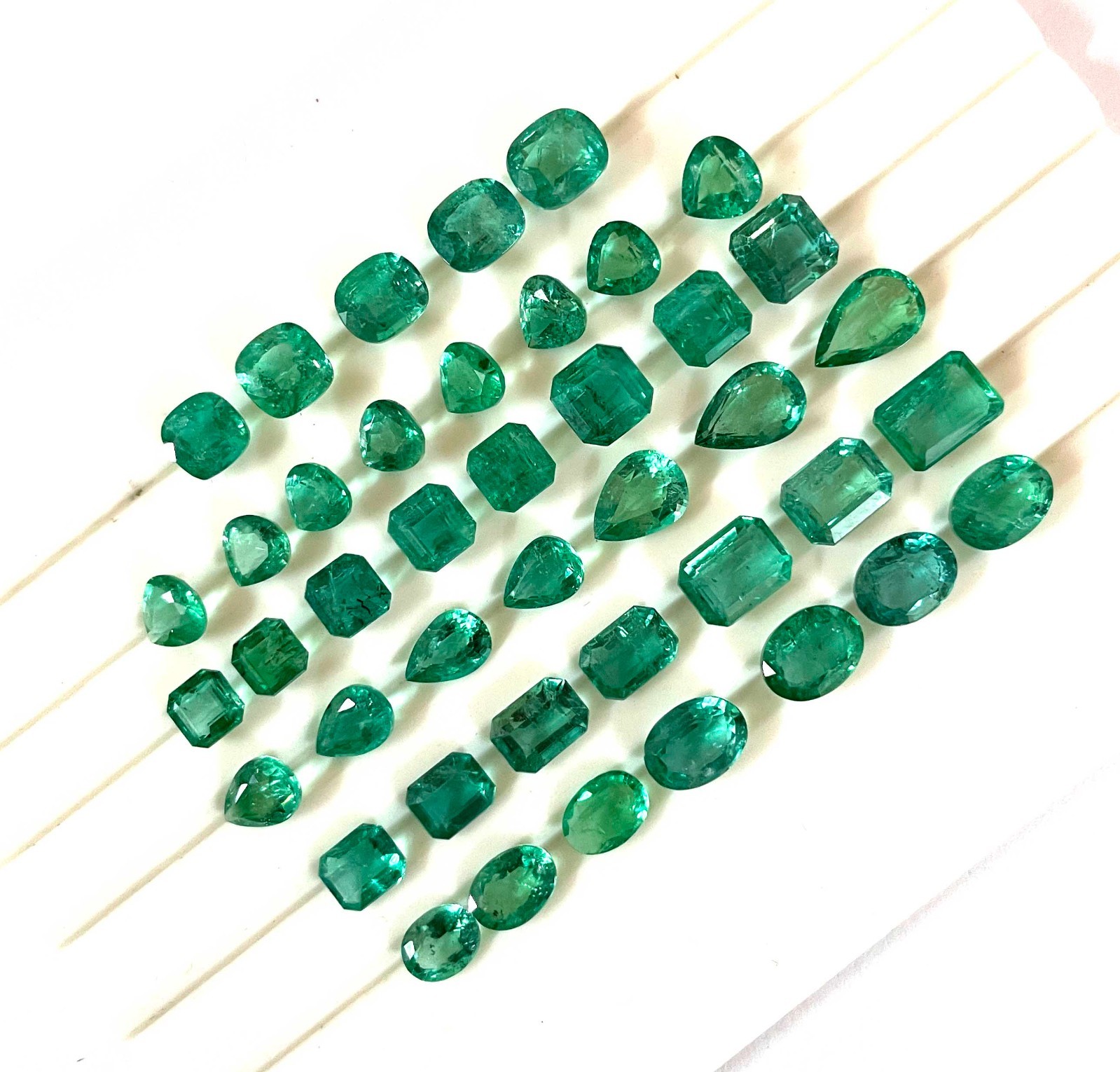 Natural Zambian Emerald Mix Shape Cut Loose Gemstone Lot 2 Pcs 5-7 MM 1 CT