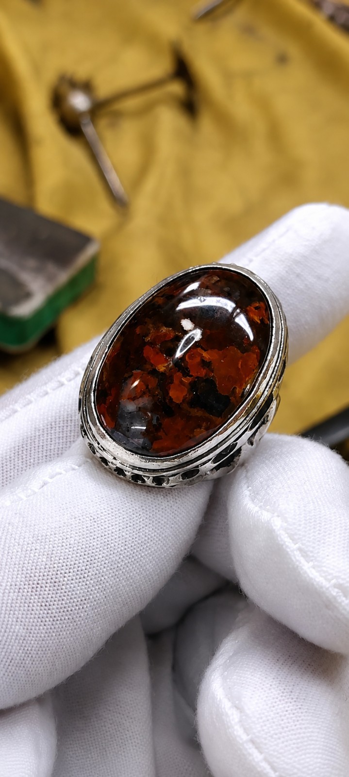 Natural Multicolor Pancawarna Agate With Alpaka Chrome Ring