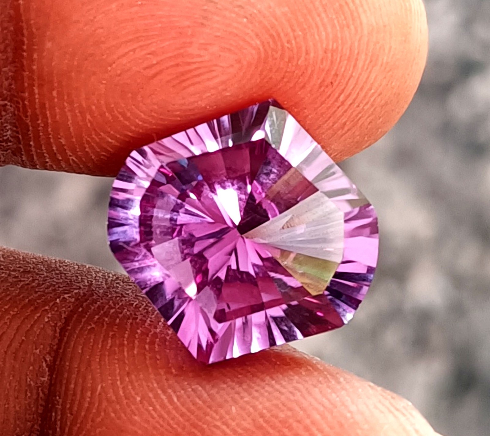 11.85 Ct NATURAL Loose Montana Bi-Color Change Sapphire Fancy Loose GEMSTONE