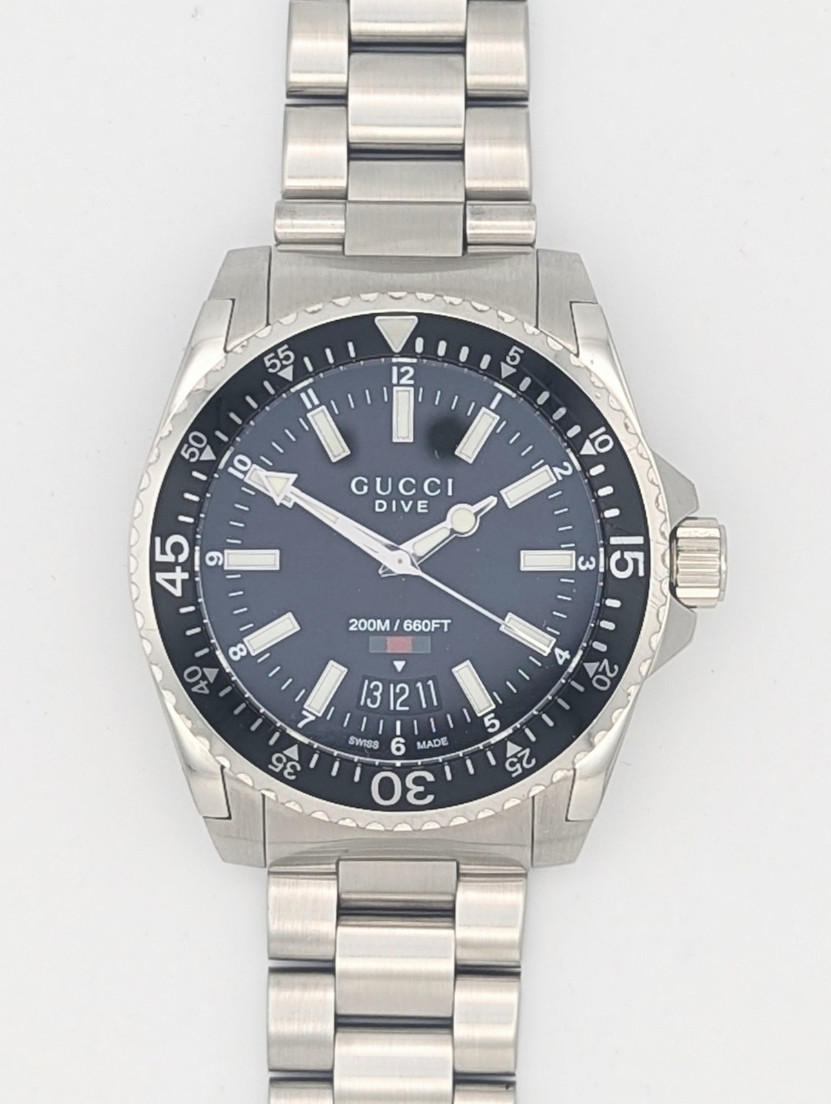 GUCCI Dive YA136301 Watch Black Dial 40mm. Excellent Condition. Box & Booklet.