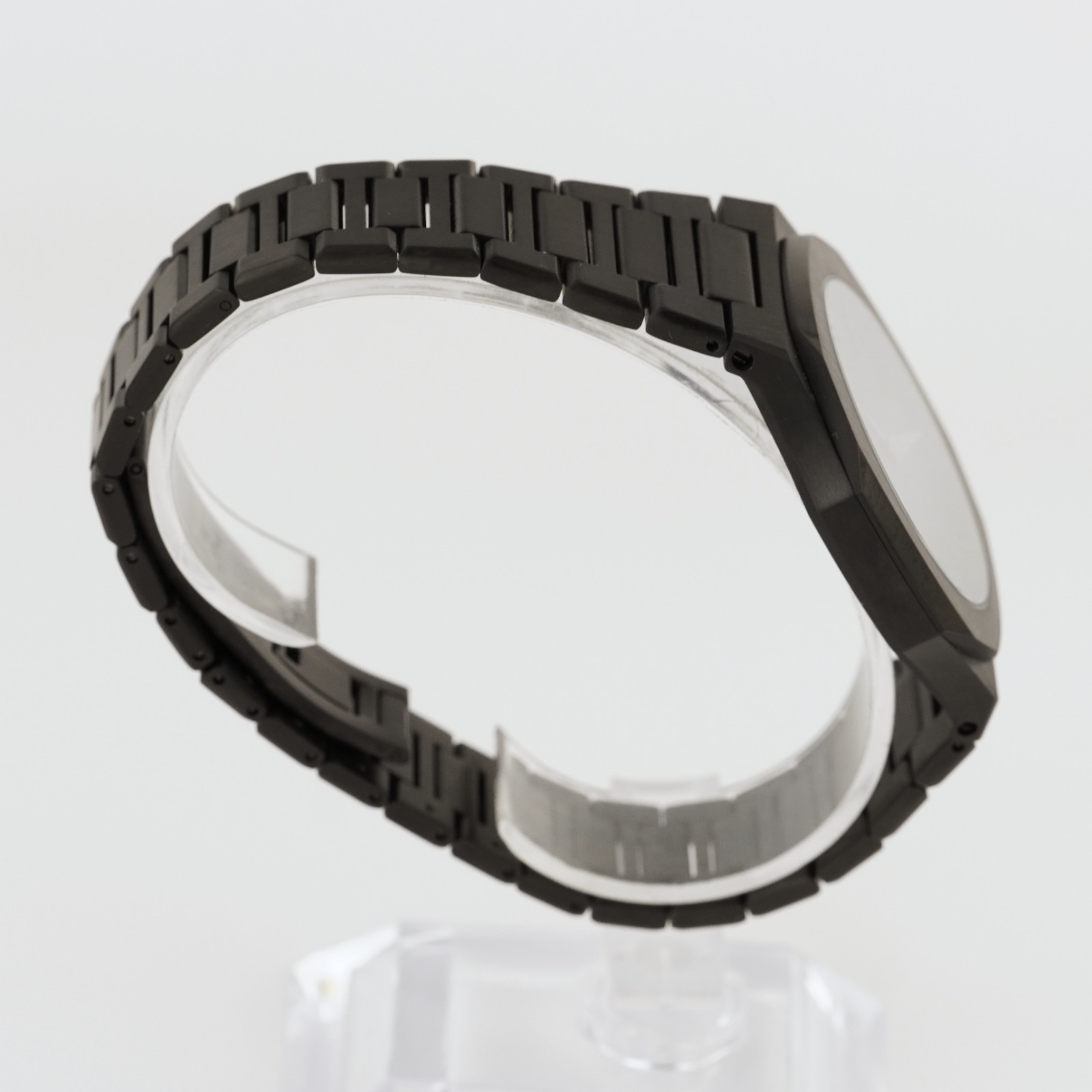 D1 Milano Shadow Ultra Thin Bracelet Watch 40mm – D1-UTBJSH