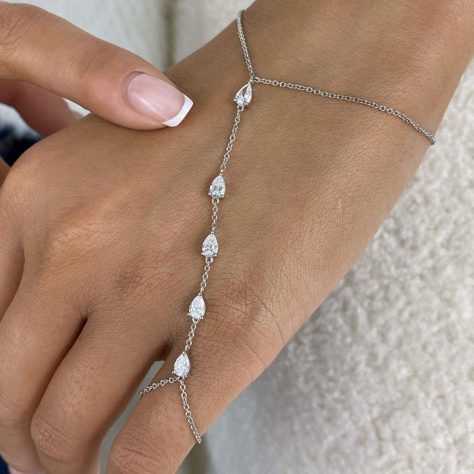 0.9ct TCW Pear Hand Chain Bracelet 14K Solid Gold Lab-grown Diamond F/VS1 GGL