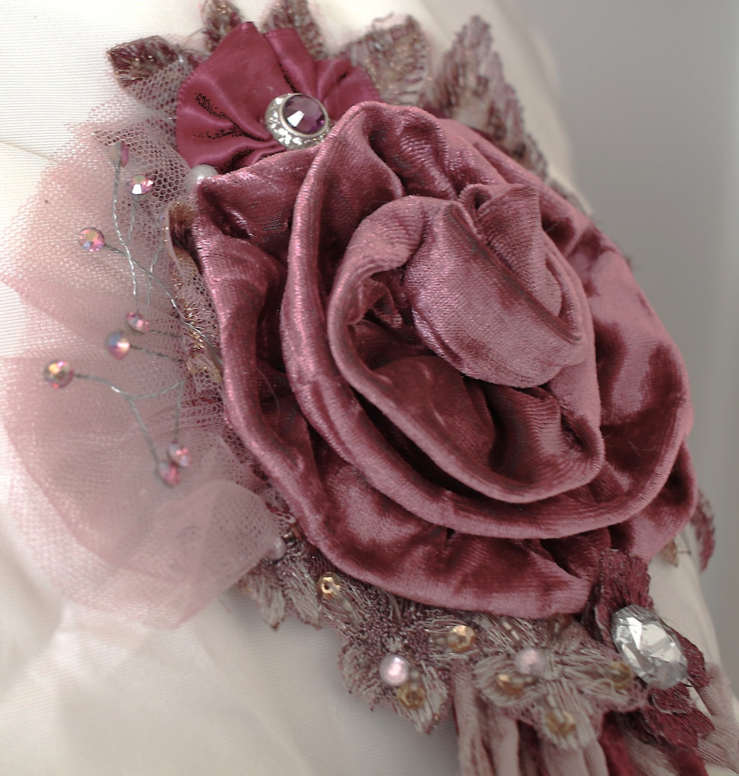 Vintage Style Statement Fabric Flower Brooch Pin Corsage in Dusty Rose
