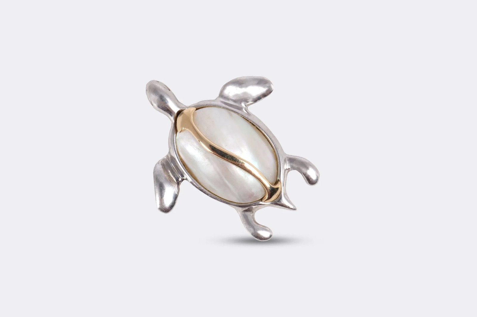 Na Hoku 925Silver 14kYellow Gold 10.13ctw Mother of Pearl Turtle Pendant(6.00g.)
