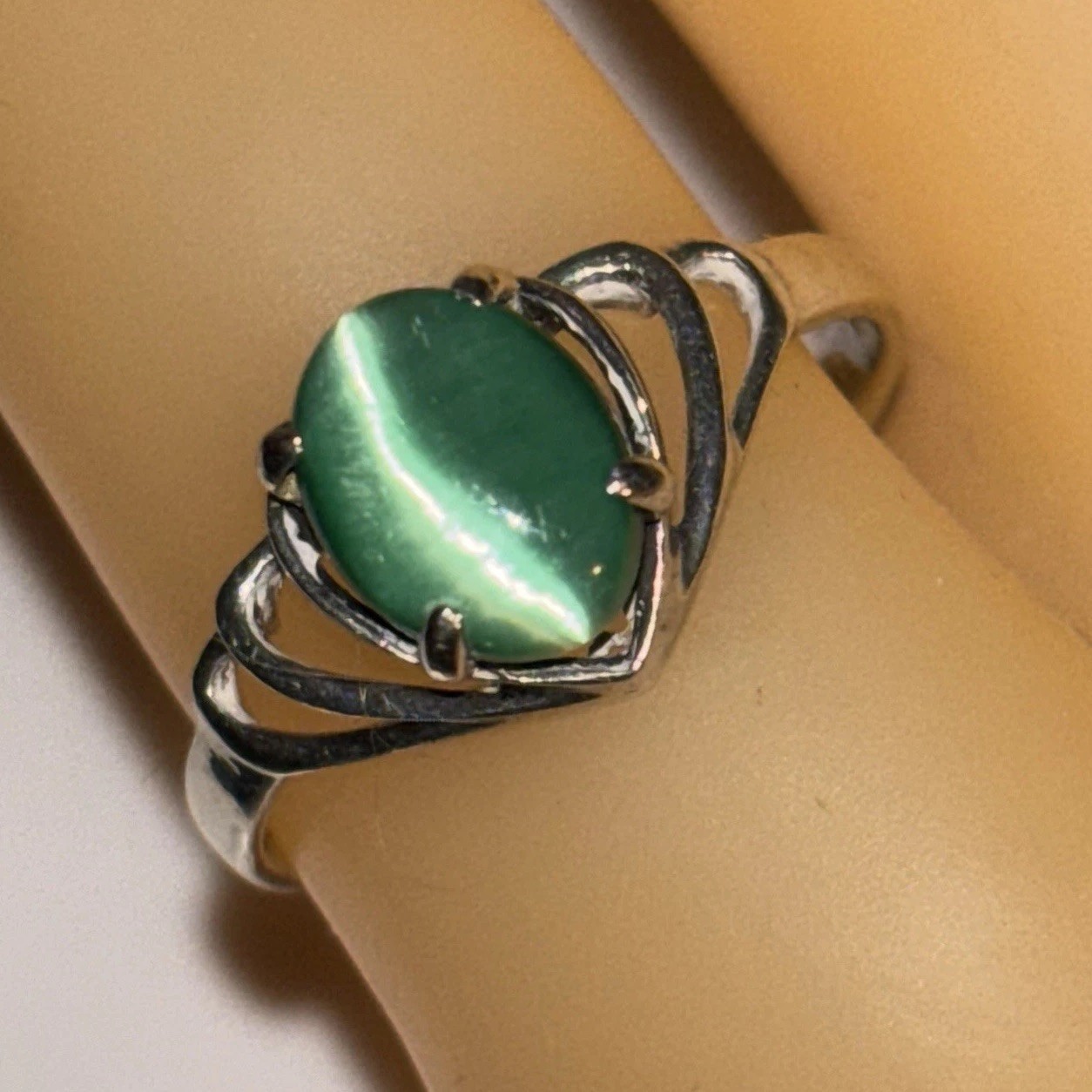Vintage Silver Green Cats Eye Tigers Eye Ring Size 8.5