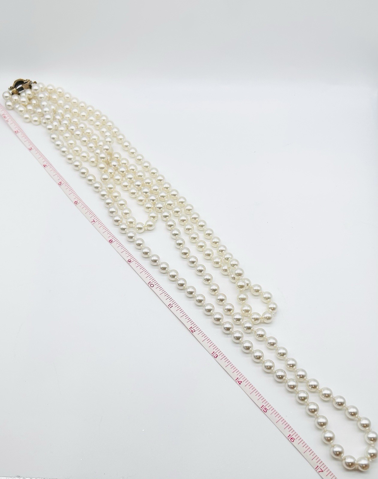 Vtg-TRIPLE STRAND-Multi-Length-FAUX PEARL NECKLACE-Gold Tone-Large Box Clasp