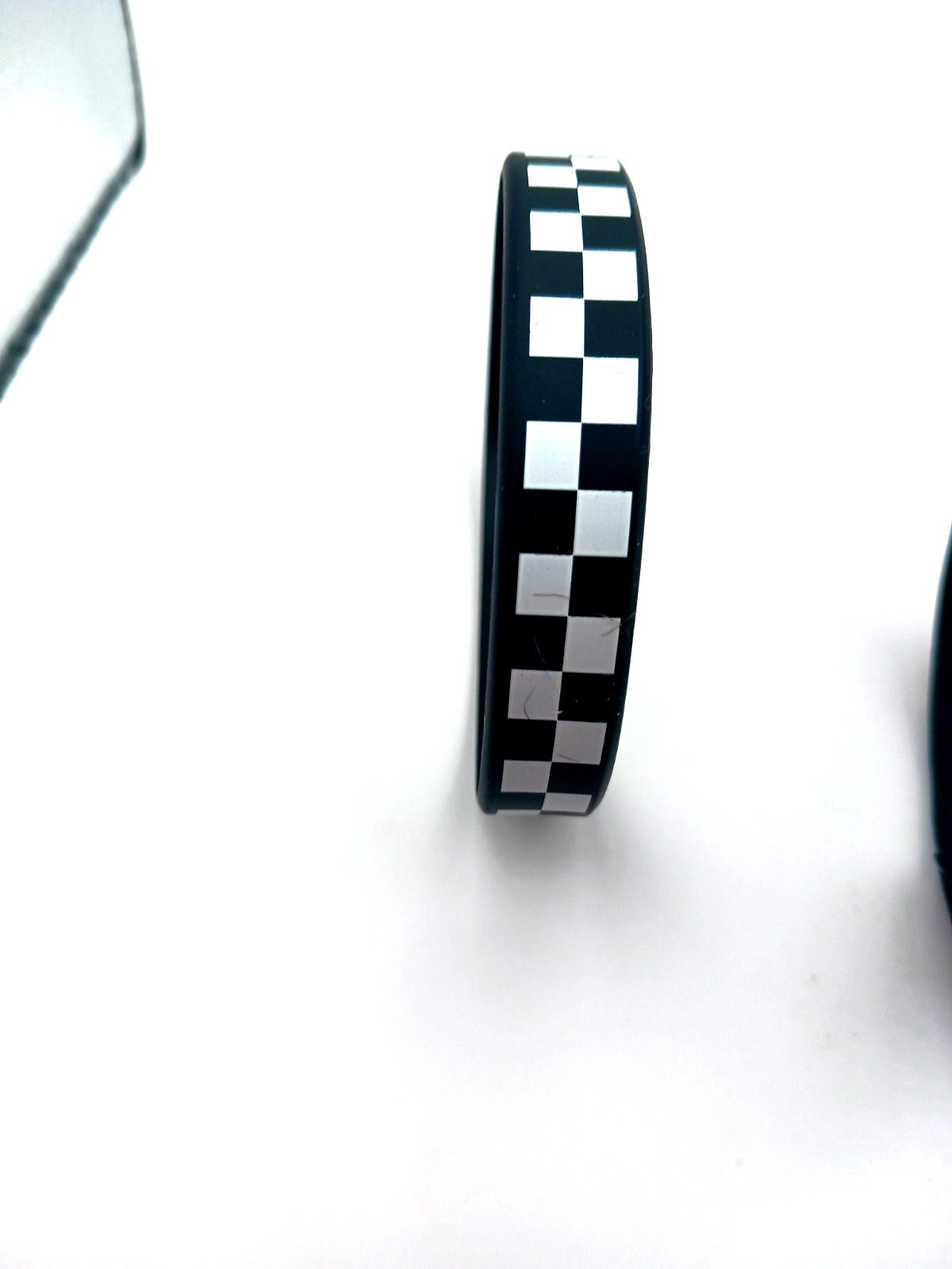 Skater Black + White Checkered Silicone Wristband+Grommet Single Row Bracelet
