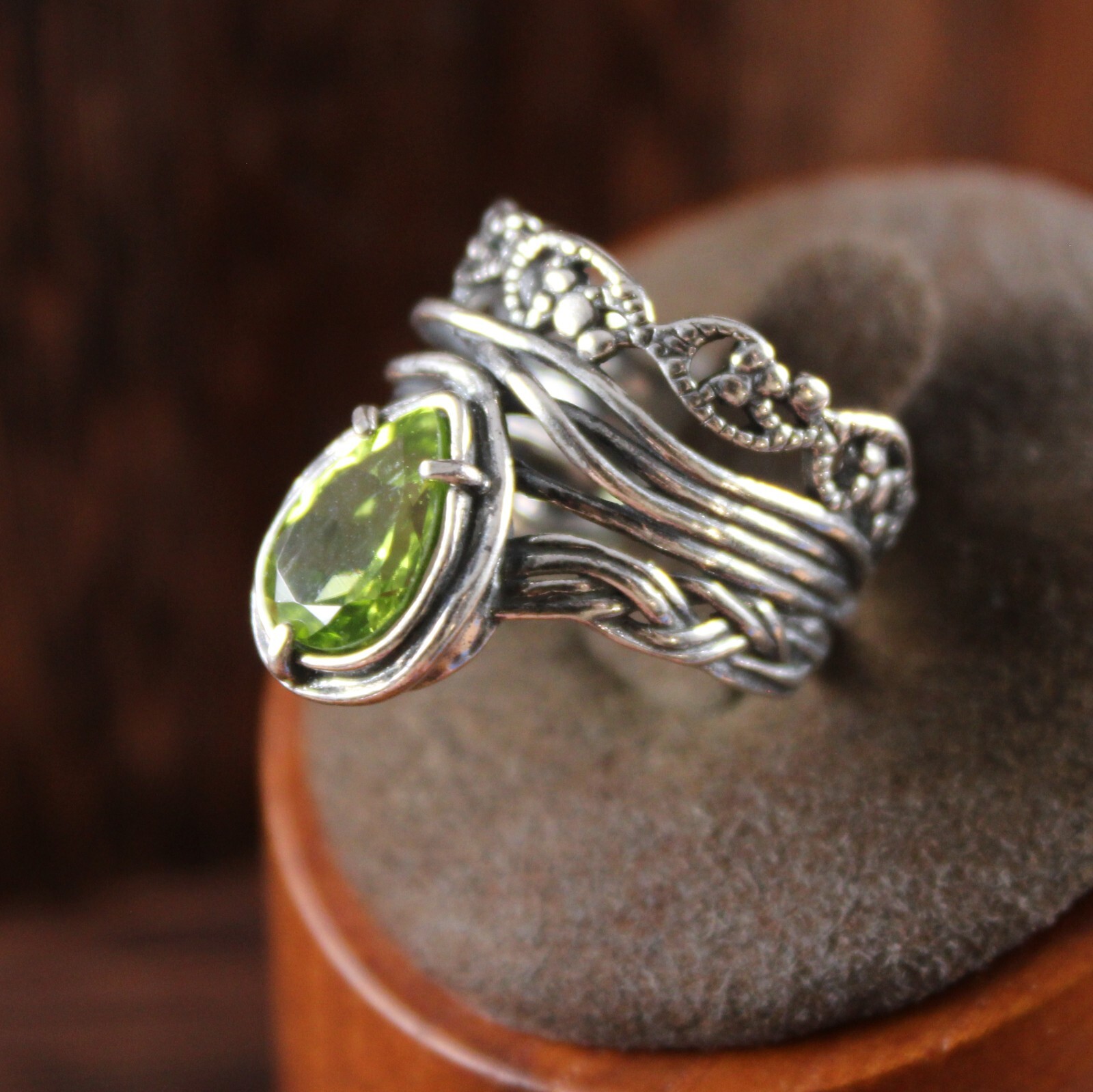 PAZ Creations Pear Shaped Peridot Ring Sterling Silver Size 7.25 PZ ISRAEL