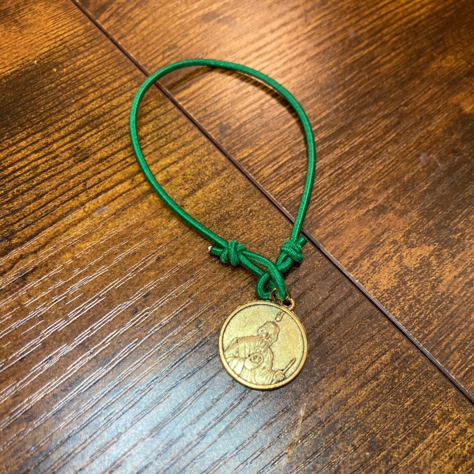 St Jude San Judas Tadeo Medal Bracelet Green Stretch Cord Religious Jewelry